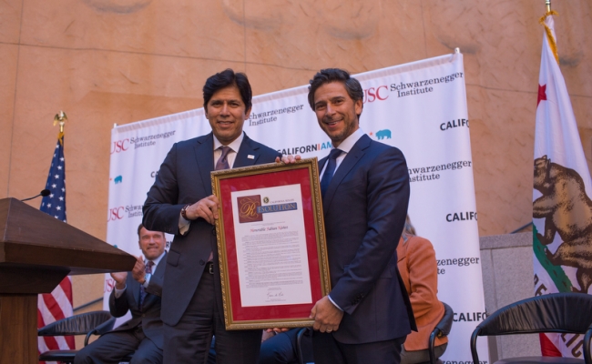 Kevin de Leon and Fabian Nunez