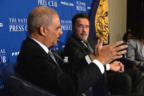 Arnold Schwarzenegger and former Attorney General Eric Holder discuss redistricting reform.